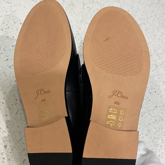 J.CREW womens penny loafer. Size 6.5. Never worn - Picture 5 of 7